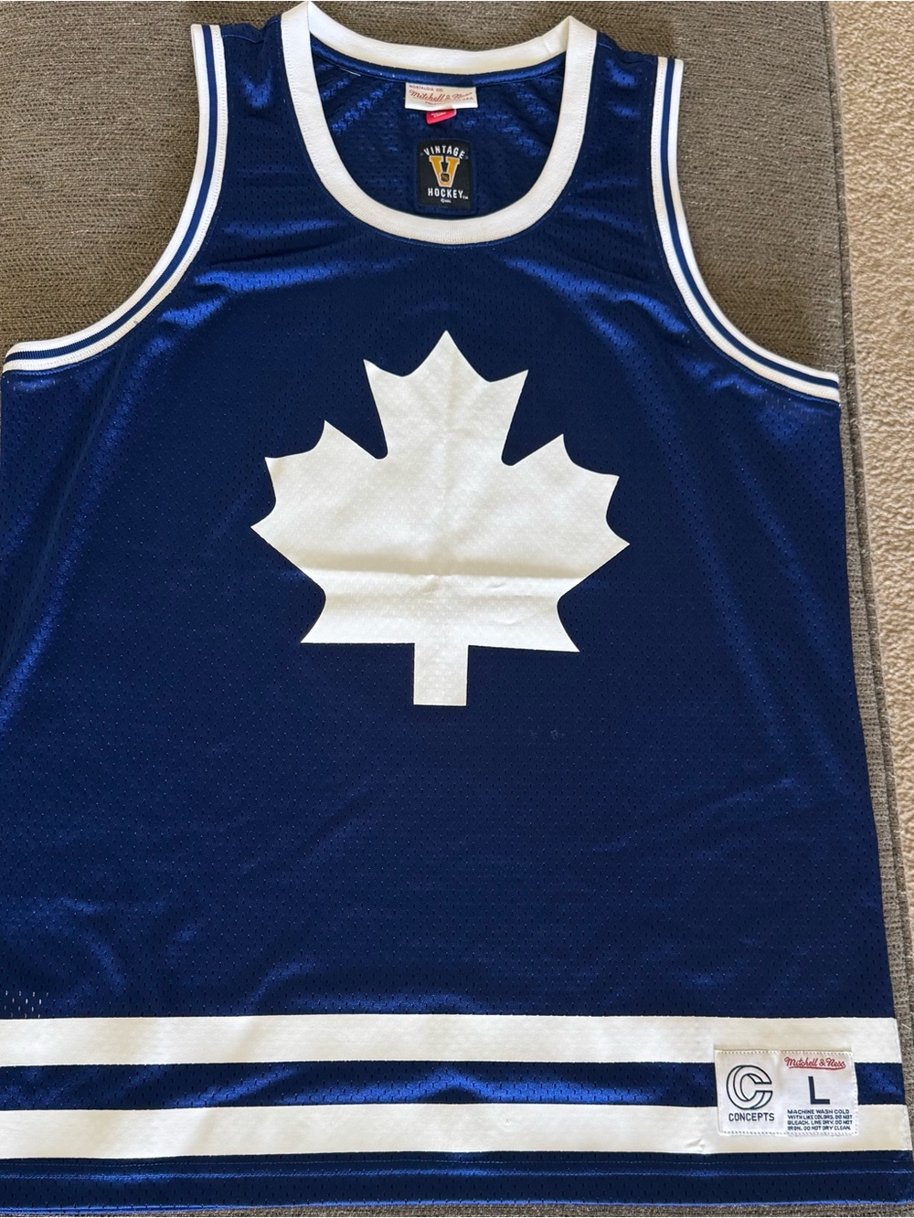 Vintage Hockey Mitchell & Ness x Concepts Toronto Maple Leaf Jersey Sz Large